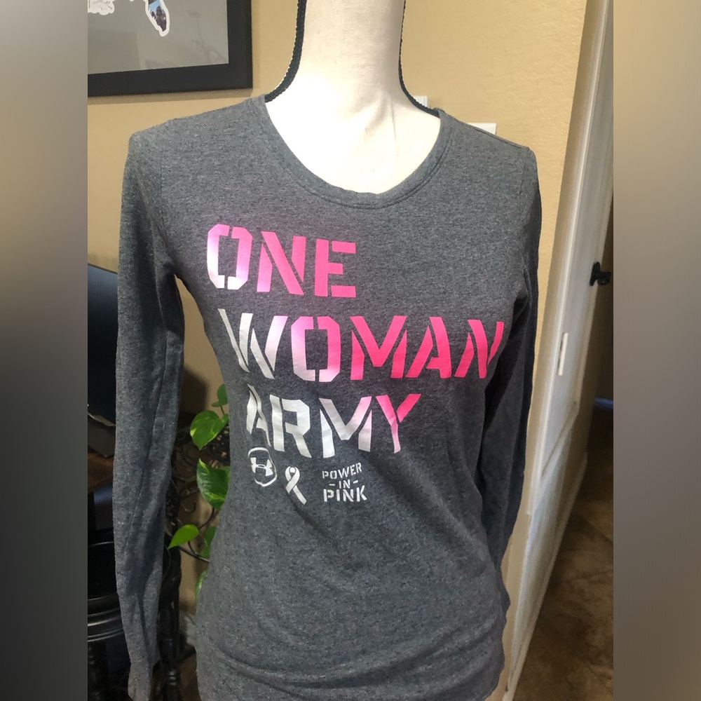Under Armour semi-fitted ONE WOMAN ARMY‎ breast cancer long sleeve tee size S